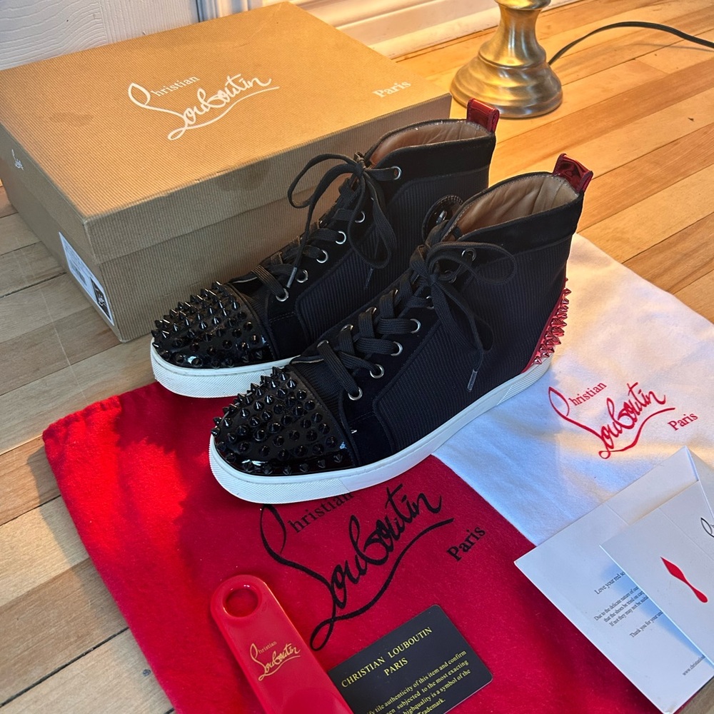 Christian Louboutin Velours Sneaker
